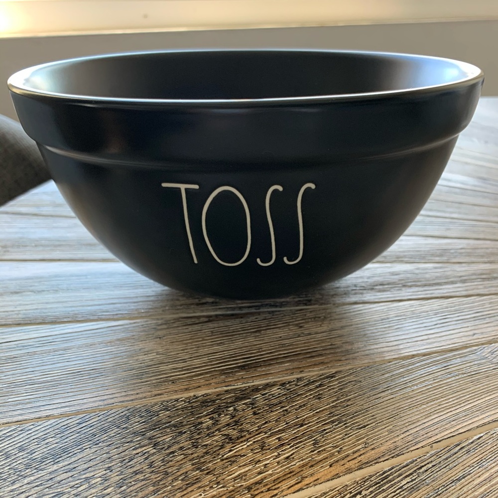 Rae Dunn “Toss” black salad bowl